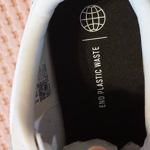 Running shoes - Picture 8 of 9